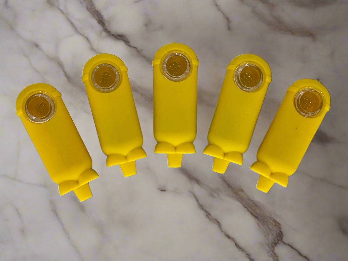 4" Silicone Minion Hand Pipe