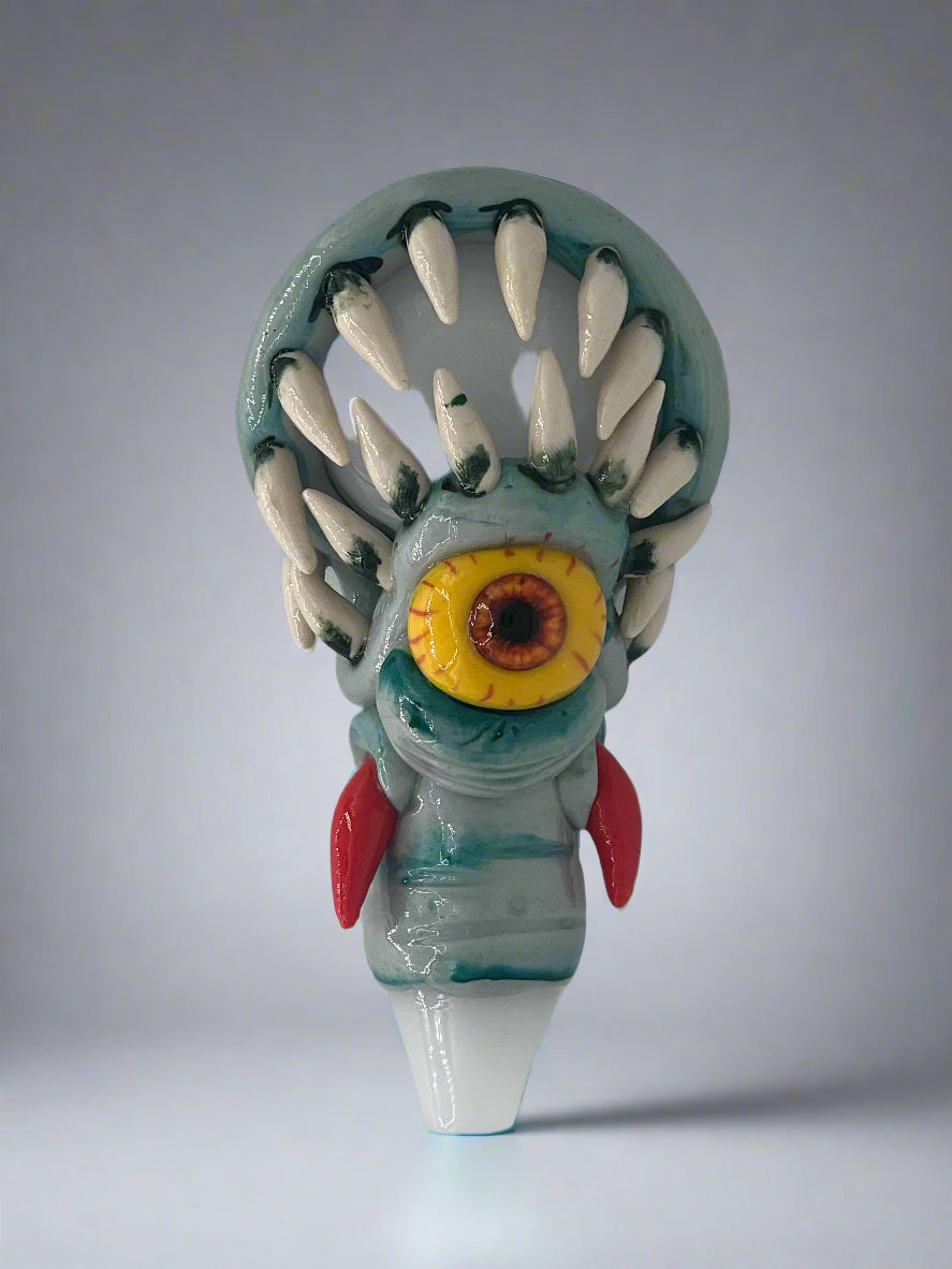 Monster Alien Hand Pipe