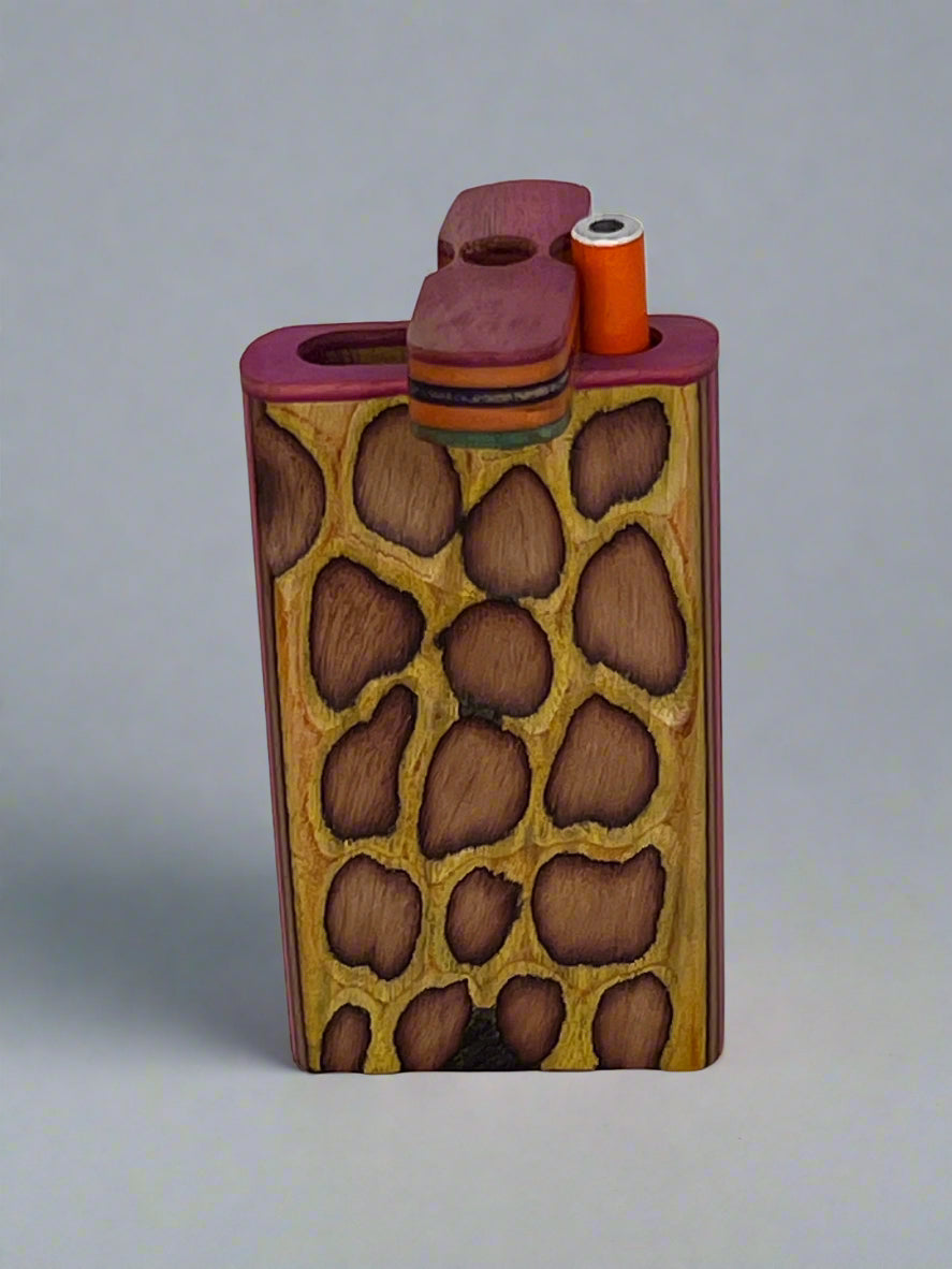 4" Wooden Dugout with One Hitter